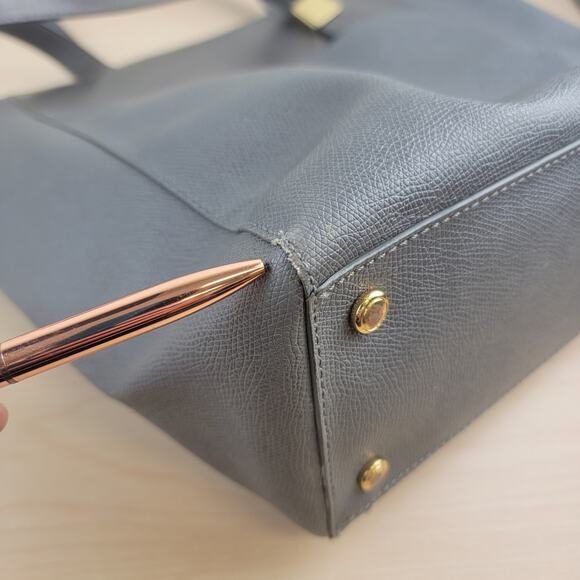 Tumi Leather Tote Bag - Picture 14 of 15